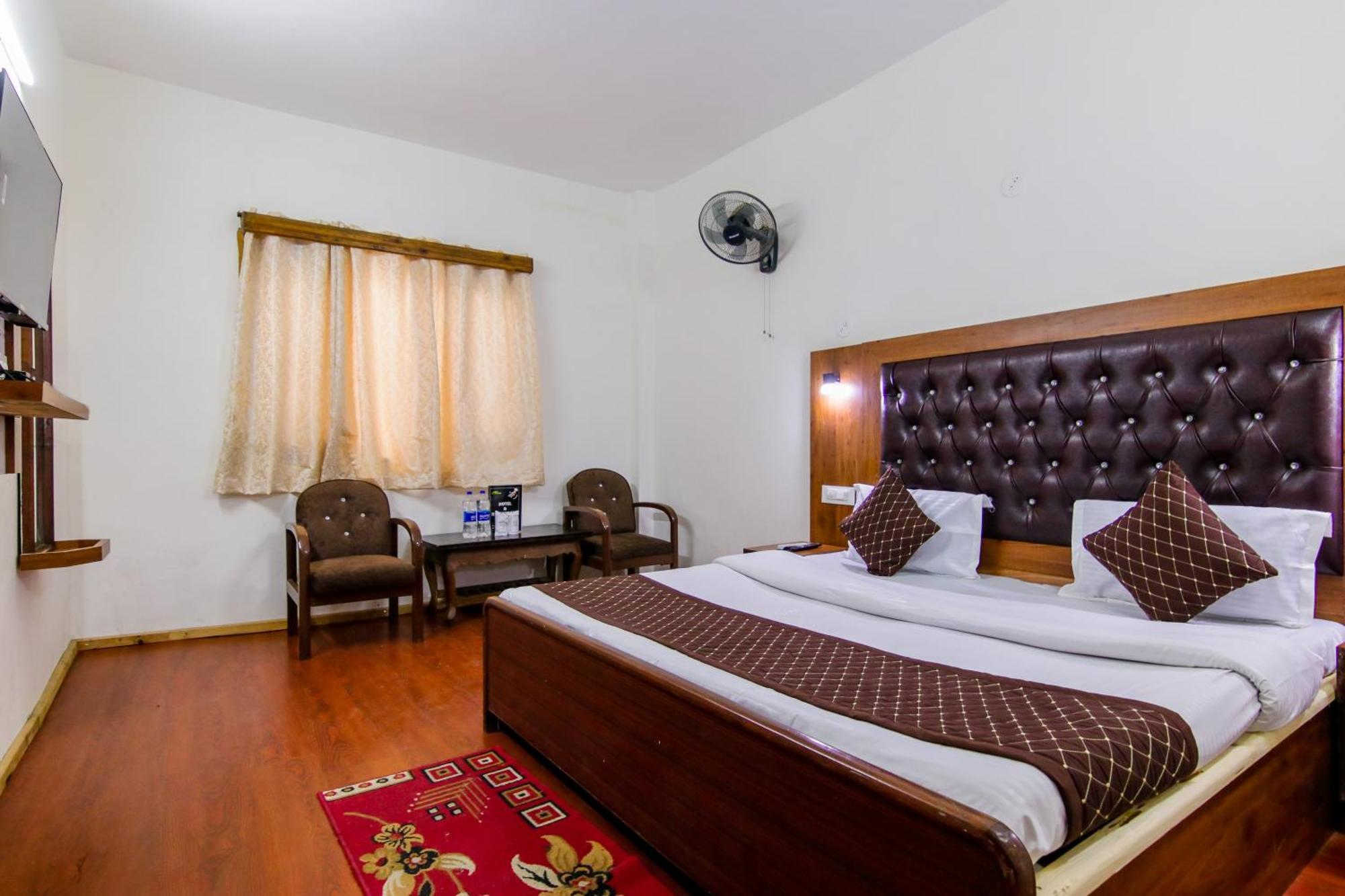 Mha Hotels The Moon Manali Экстерьер фото
